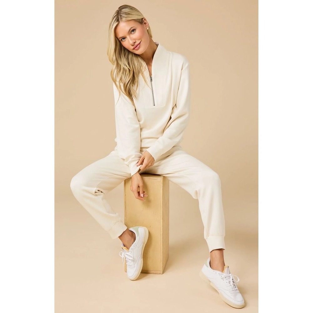 Softies Athleisure Dreamtech 1/4 Zip Jogger Set / Size Large / NWT/Still in Bag!